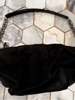 Simply Vera Wang small Black Women’s handBag with Chain Strap